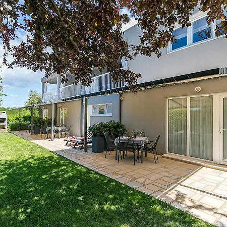 Apartament Dama