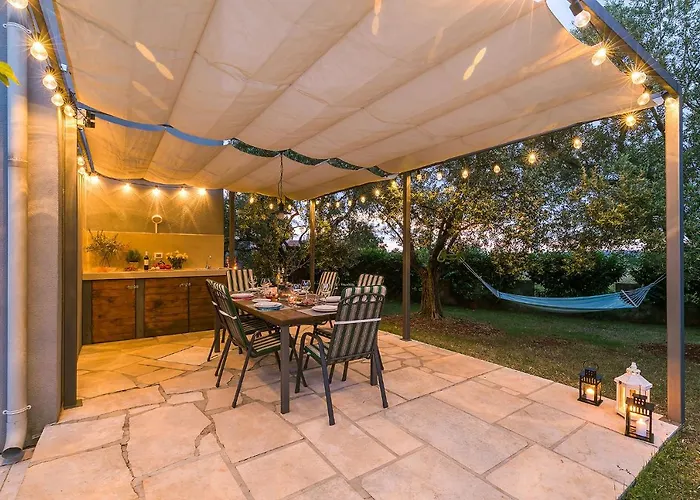 アパート Dama ポレッチ